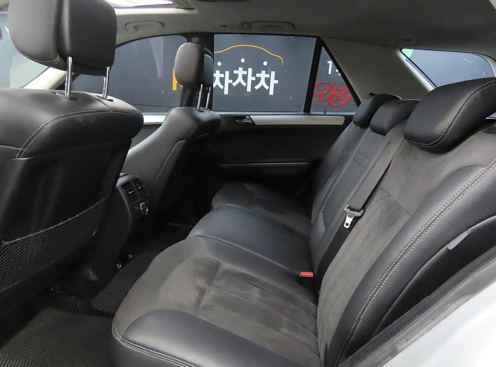 벤츠 M 클래스 ML350 사진 7