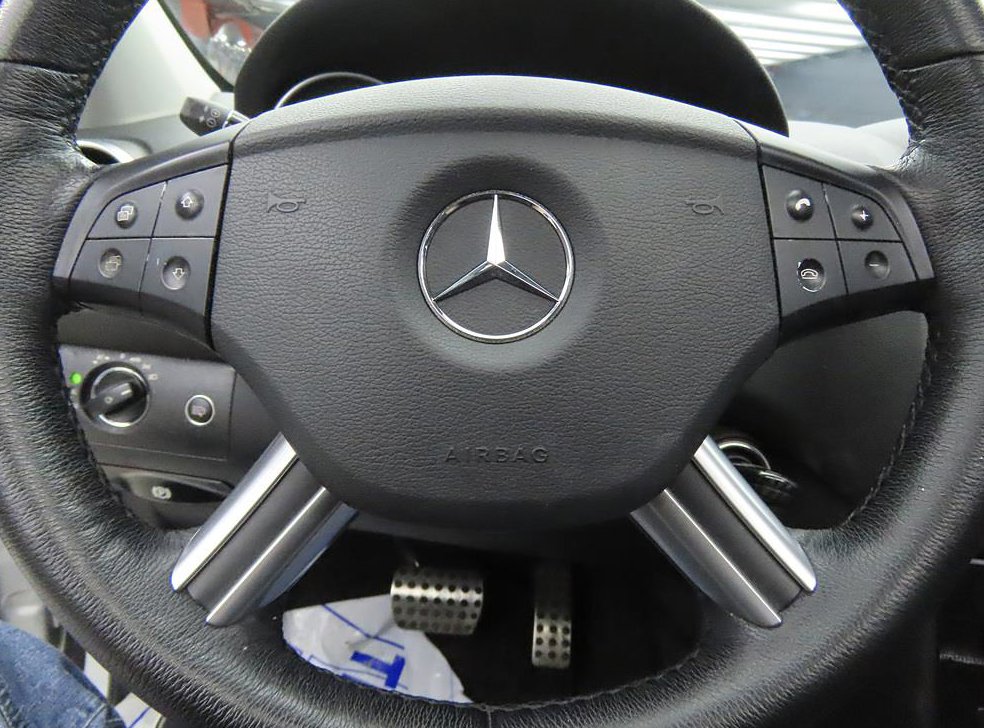 벤츠 M 클래스 ML350 사진 9