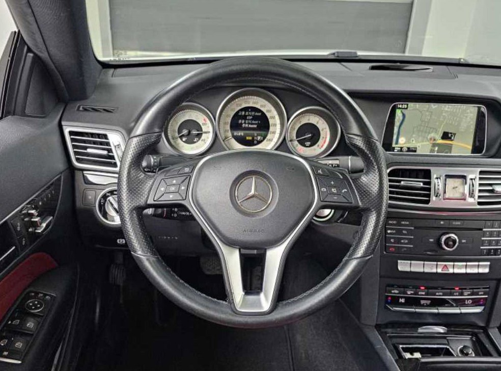 벤츠 E 클래스 E200 쿠페 사진 13