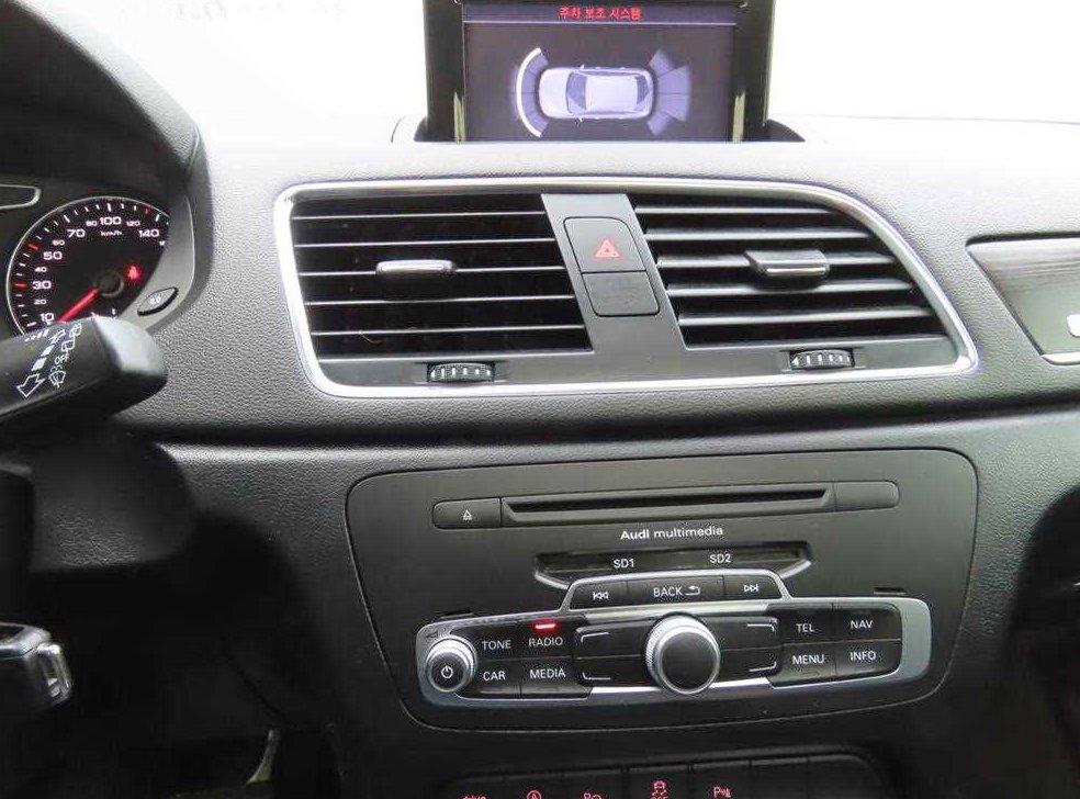 아우디 Q3 2.0 TDI 콰트로 사진 16