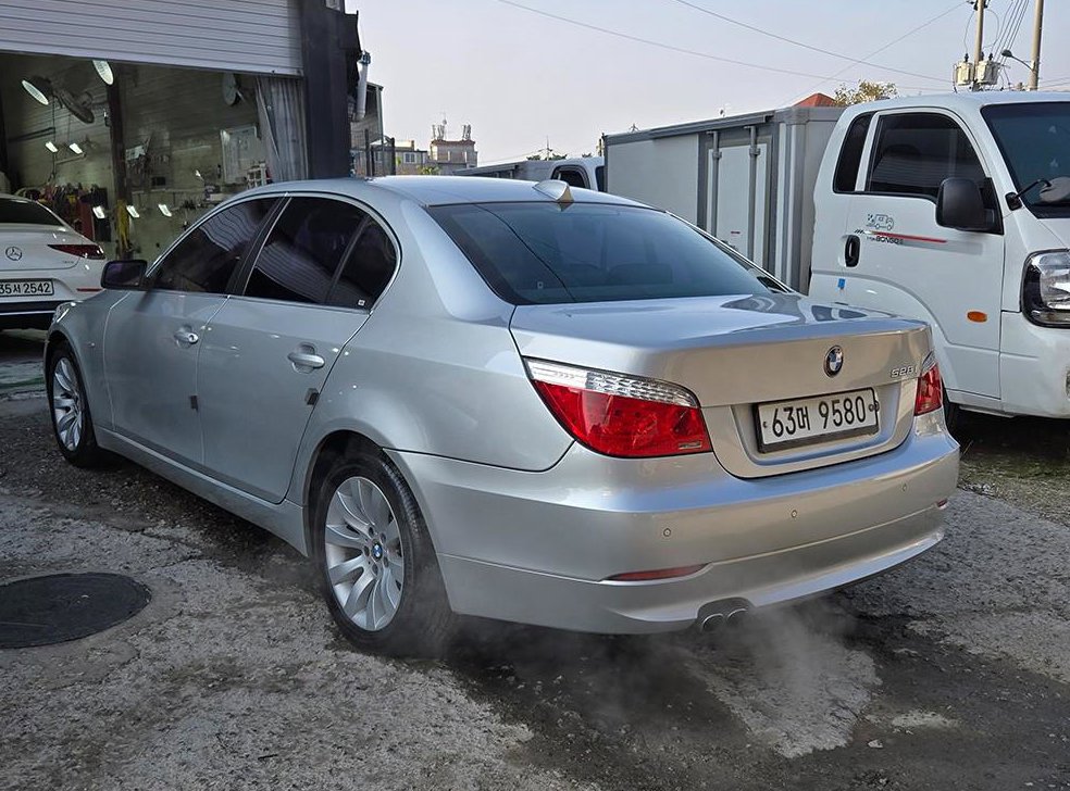BMW 5시리즈 528i 사진 3