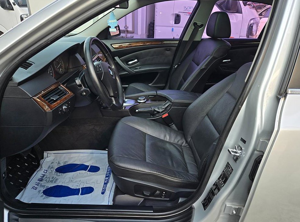 BMW 5시리즈 528i 사진 5