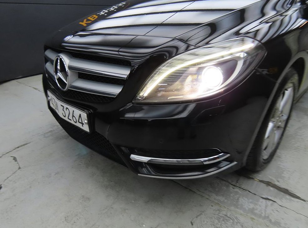 벤츠 B 클래스 (MY B) B200 CDI 블루이피션시 스포츠팩 사진 15