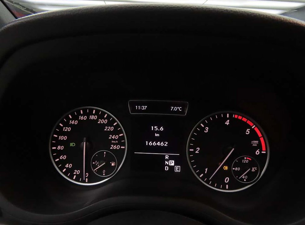 벤츠 B 클래스 (MY B) B200 CDI 블루이피션시 스포츠팩 사진 9