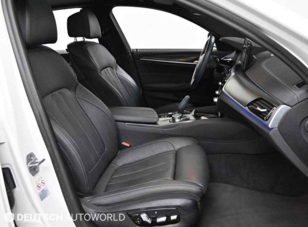 BMW 5시리즈 520i 사진 10