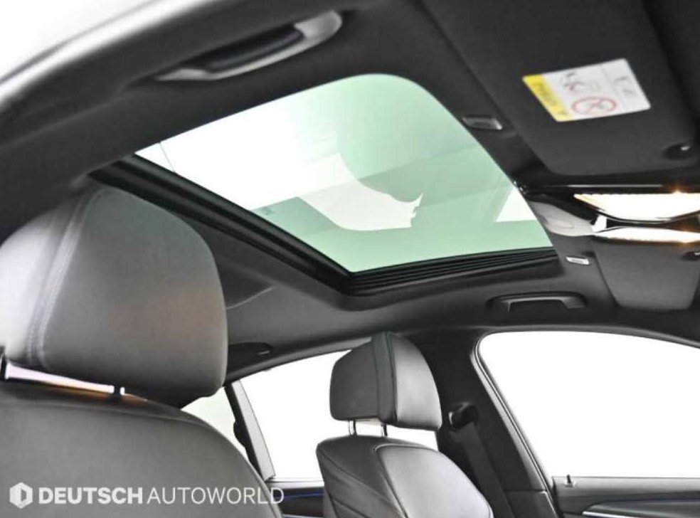 BMW 5시리즈 520i 사진 19