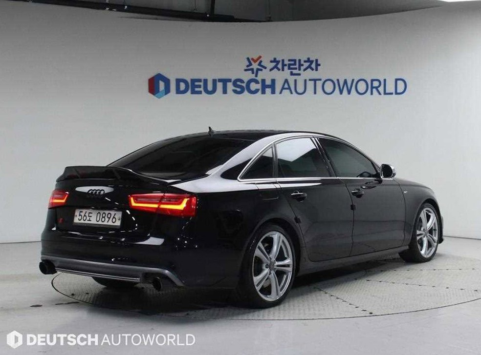 아우디 S6 4.0 TFSI 콰트로 사진 2