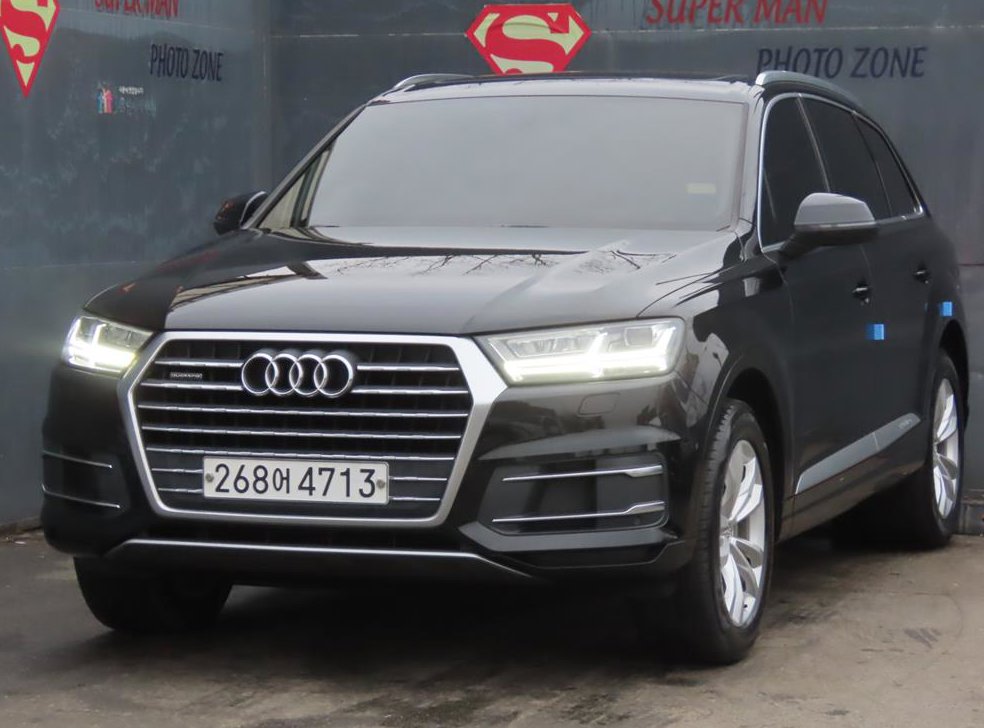 아우디 Q7 45 TFSI 콰트로