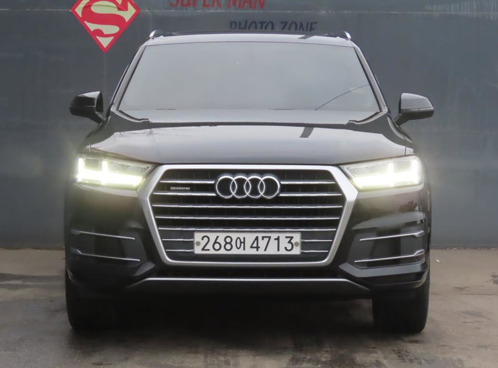 아우디 Q7 45 TFSI 콰트로 사진 2
