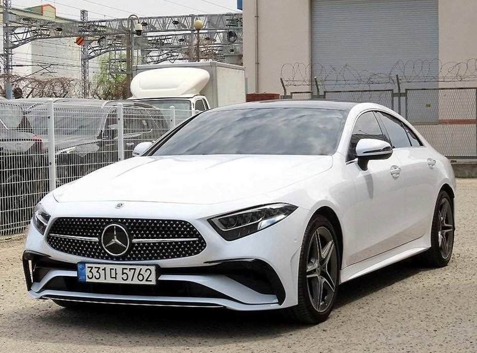 벤츠 CLS 클래스 CLS 300d 4MATIC 사진 2