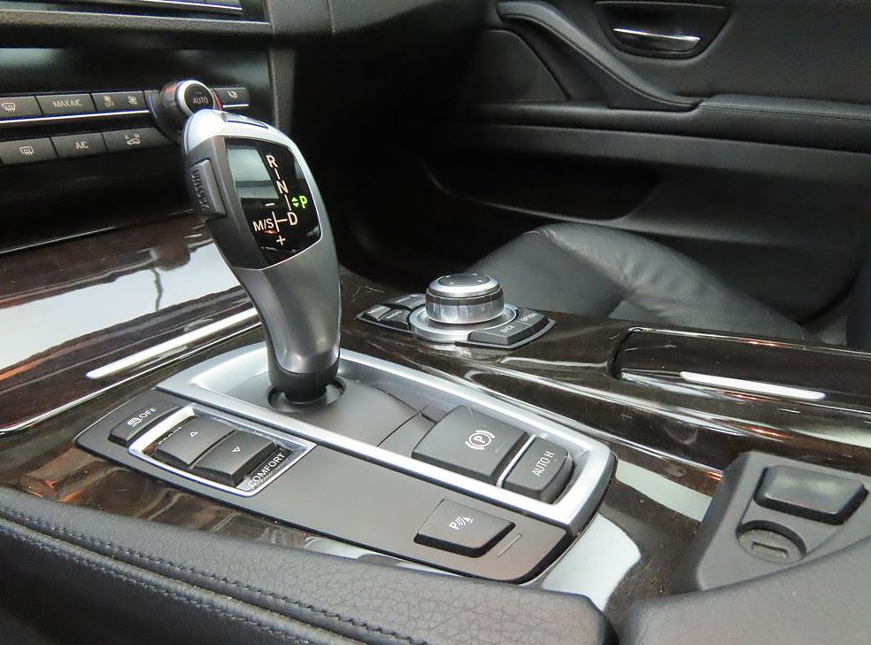 BMW 5시리즈 520d 사진 11