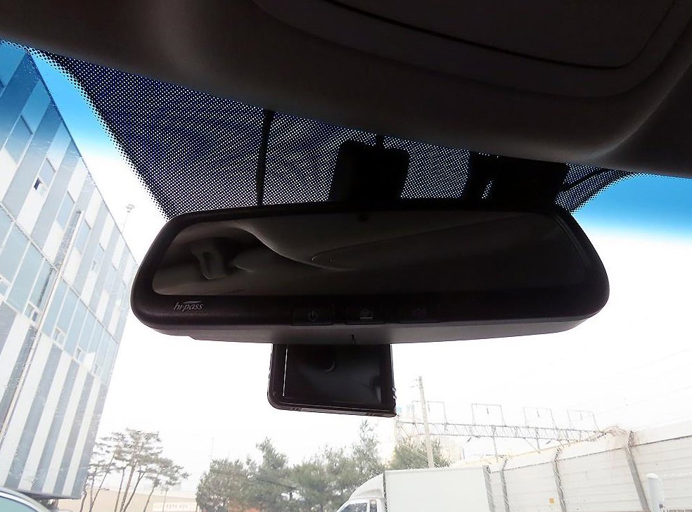 KG모빌리티(쌍용)  티볼리 2WD 가솔린 LX 사진 15