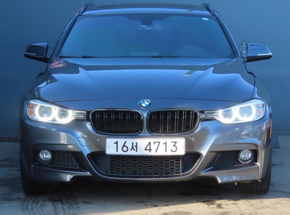 BMW 3시리즈 320d xDRIVE 투어링 M 스포츠 사진 2