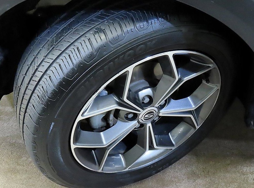 KG모빌리티(쌍용)  코란도 2WD 디젤 1.6 딜라이트 사진 20