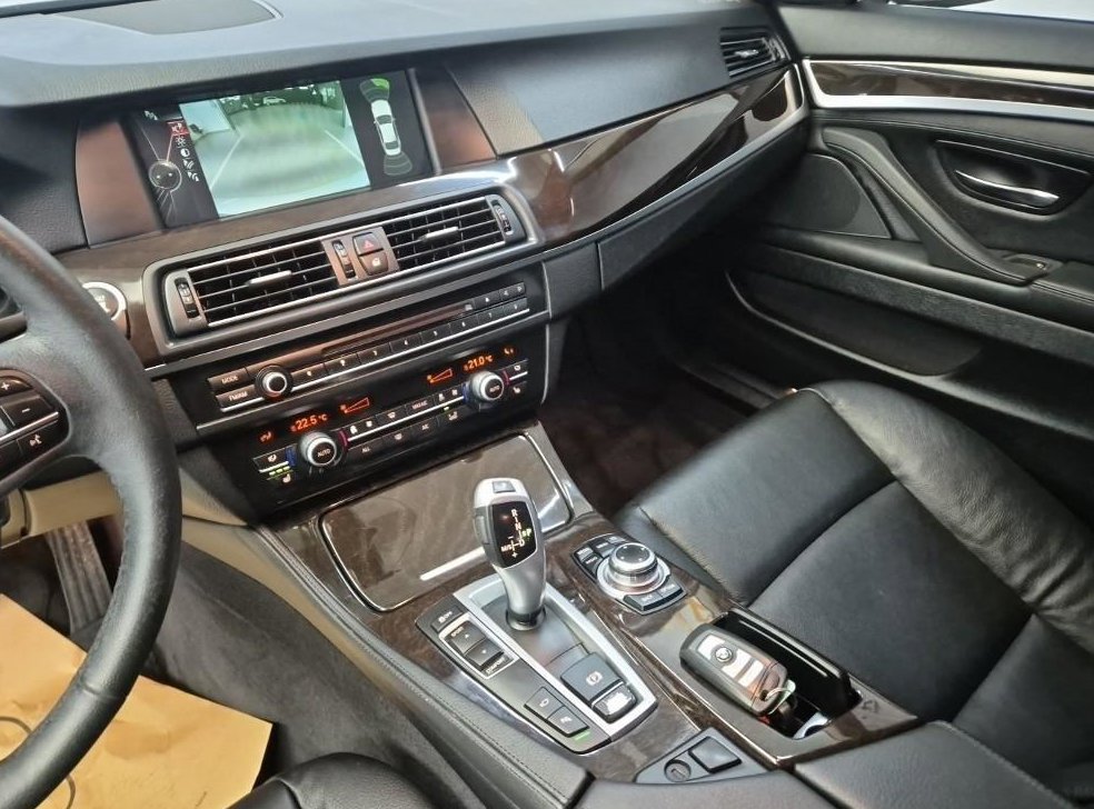 BMW 5시리즈 528i 사진 10