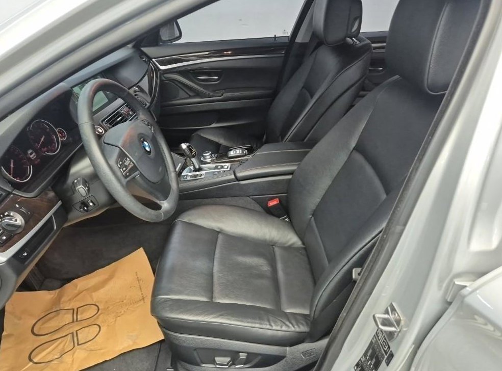 BMW 5시리즈 528i 사진 11