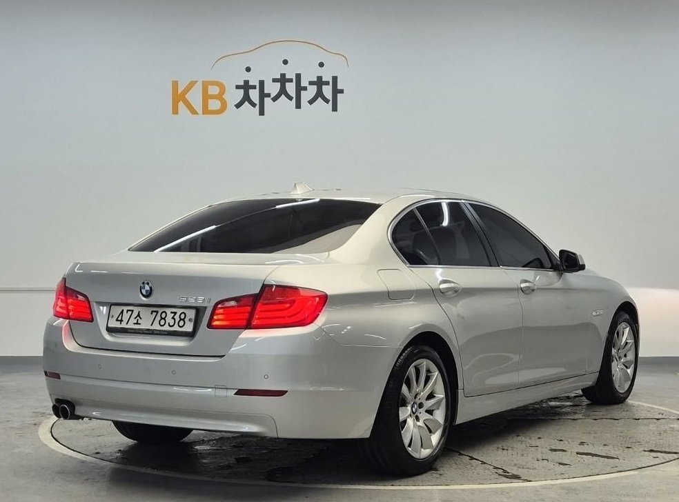 BMW 5시리즈 528i 사진 3
