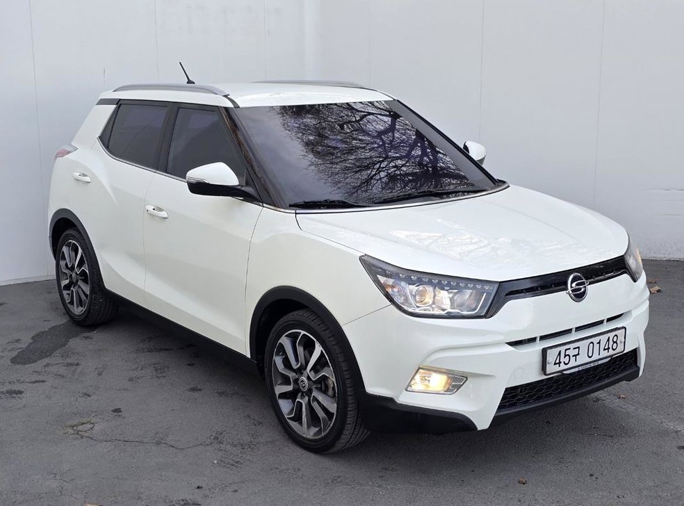 KG모빌리티(쌍용)  티볼리 가솔린 2WD 1.6 VX 사진 3