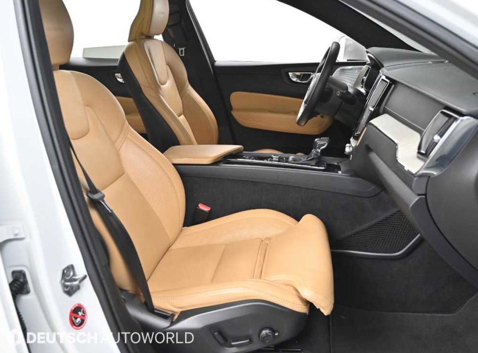 볼보 XC60 T6 AWD 인스크립션 사진 10