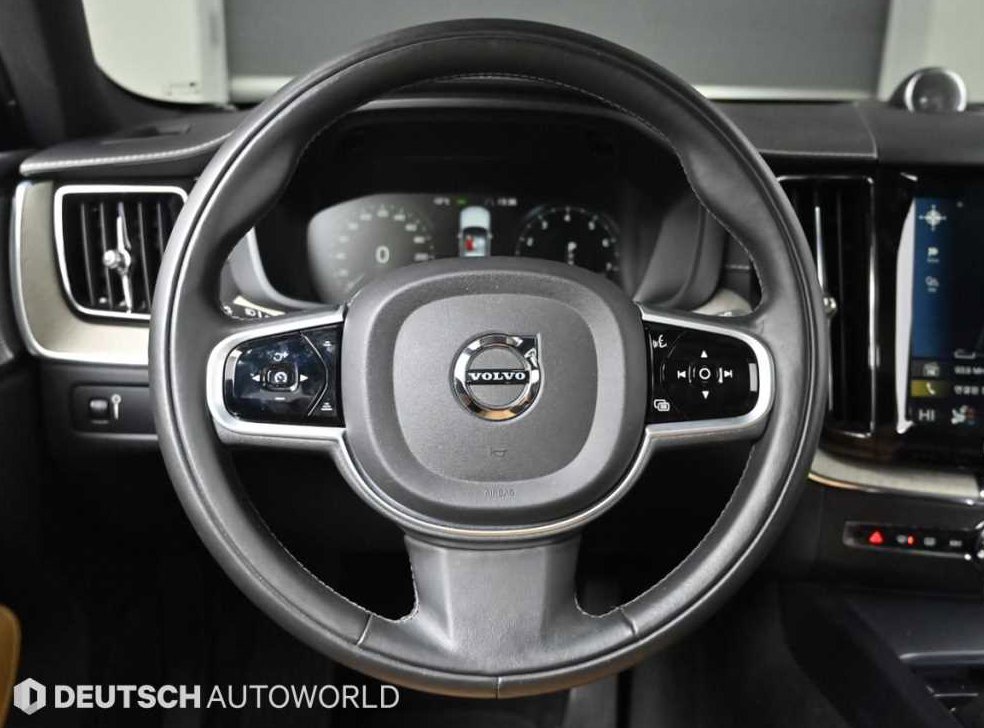 볼보 XC60 T6 AWD 인스크립션 사진 13