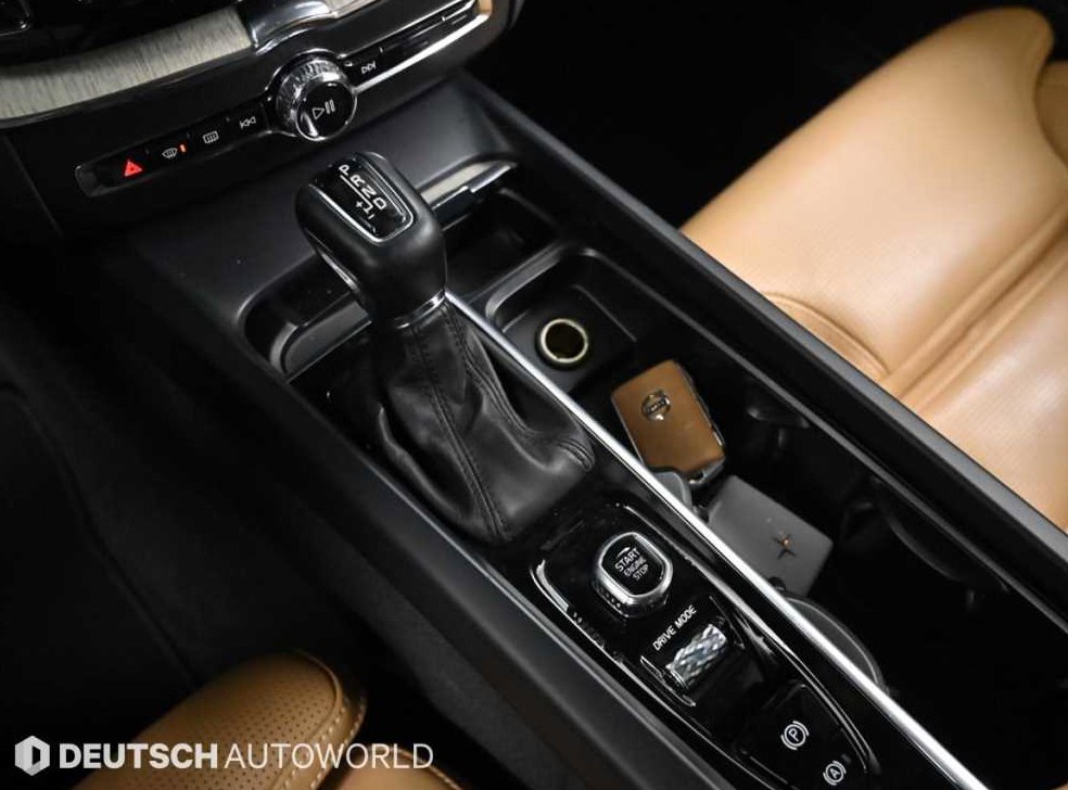 볼보 XC60 T6 AWD 인스크립션 사진 9