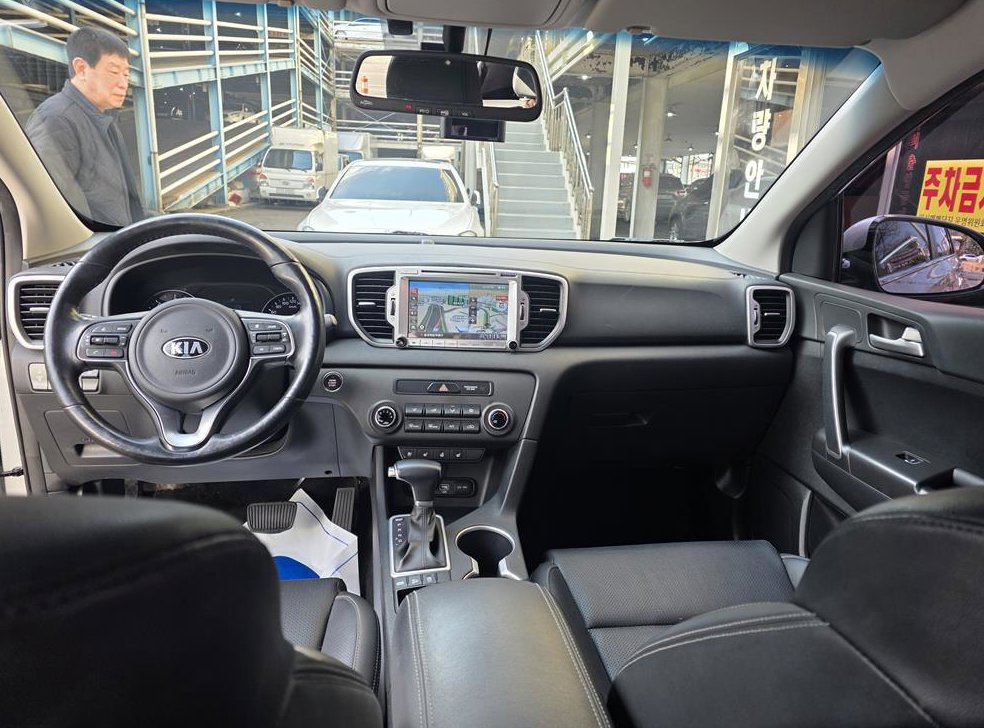 기아 스포티지 디젤 2.0 2WD 프레스티지 사진 10