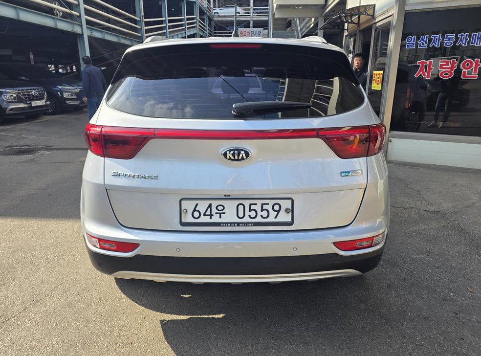 기아 스포티지 디젤 2.0 2WD 프레스티지 사진 3