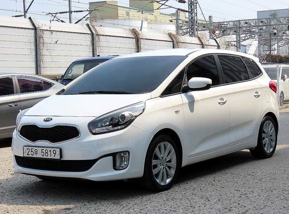 기아 카렌스 2.0 LPI 프레스티지 사진 2