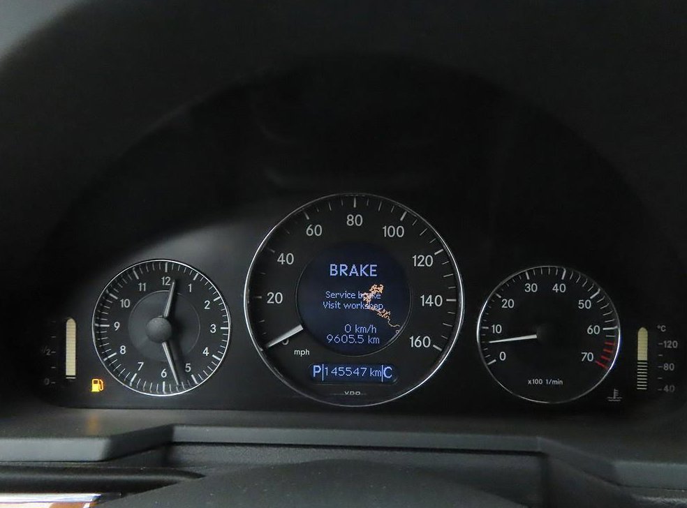 벤츠 E 클래스 E350 4MATIC 사진 9