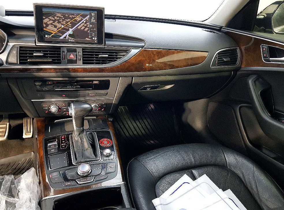아우디 A6 2.0 TFSI 사진 10