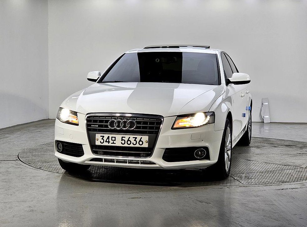 아우디 A4 2.0 TFSI 콰트로 사진 2