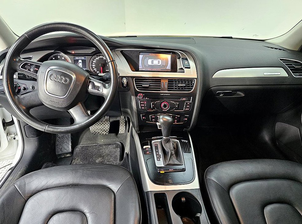 아우디 A4 2.0 TFSI 콰트로 사진 5