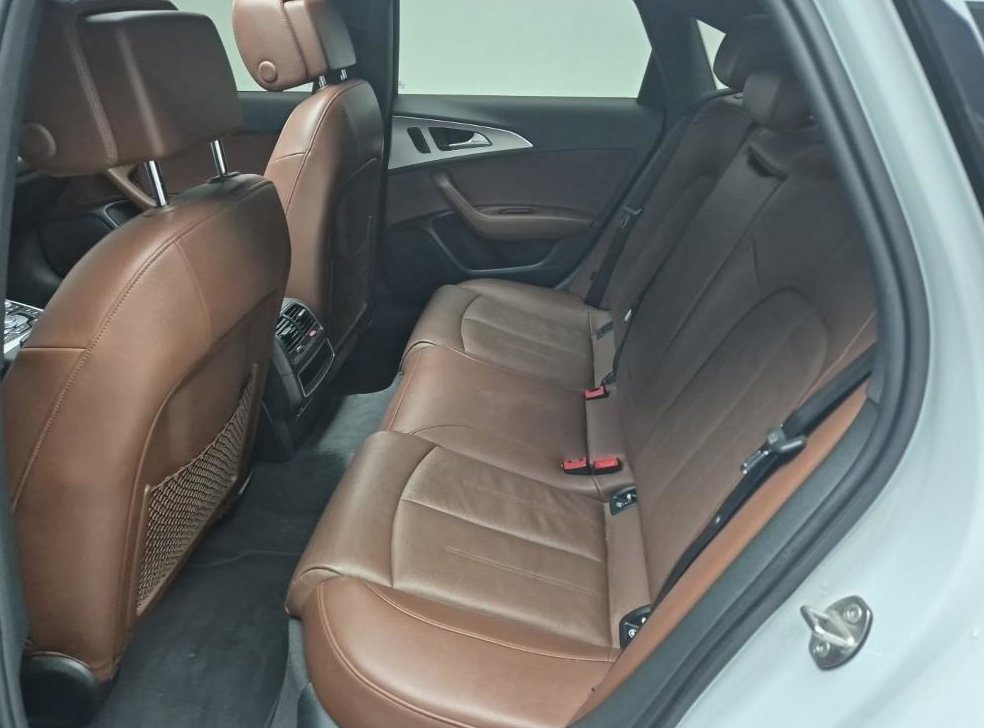아우디 A6 40 TFSI 사진 12