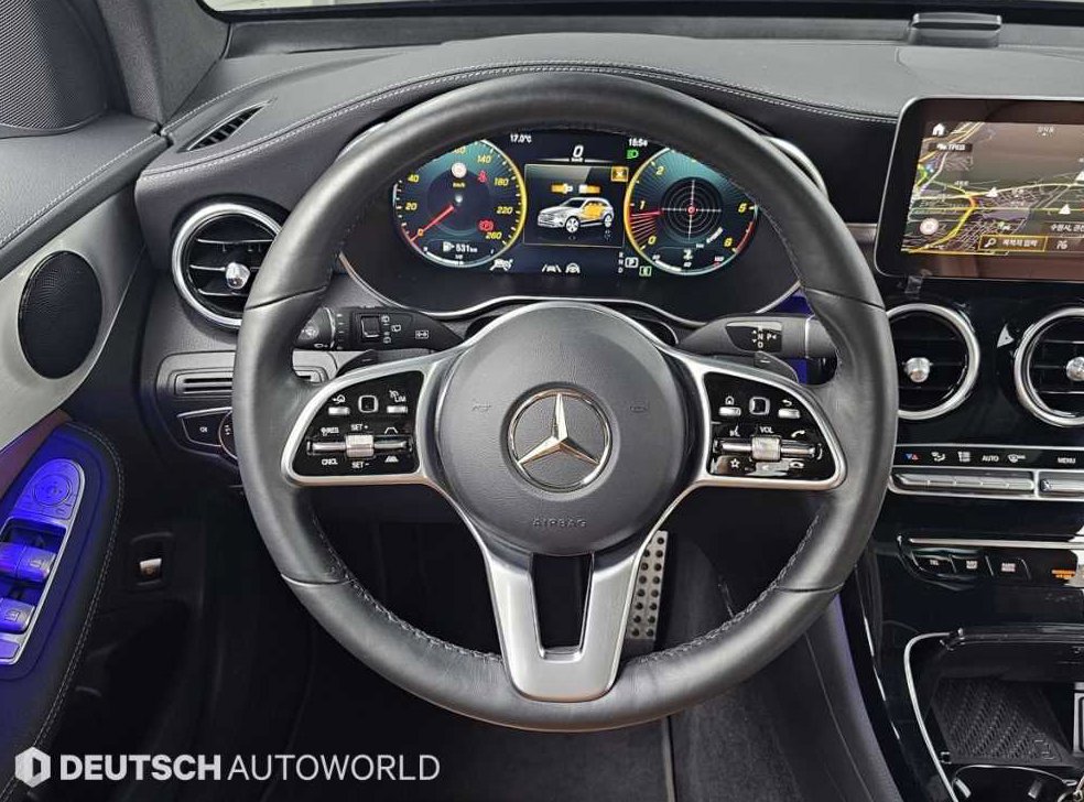 벤츠 GLC 클래스 GLC 220 d 4MATIC 사진 13