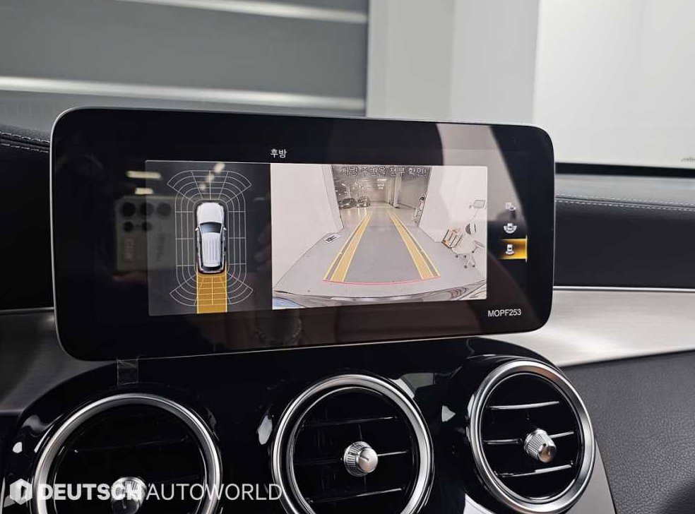 벤츠 GLC 클래스 GLC 220 d 4MATIC 사진 15