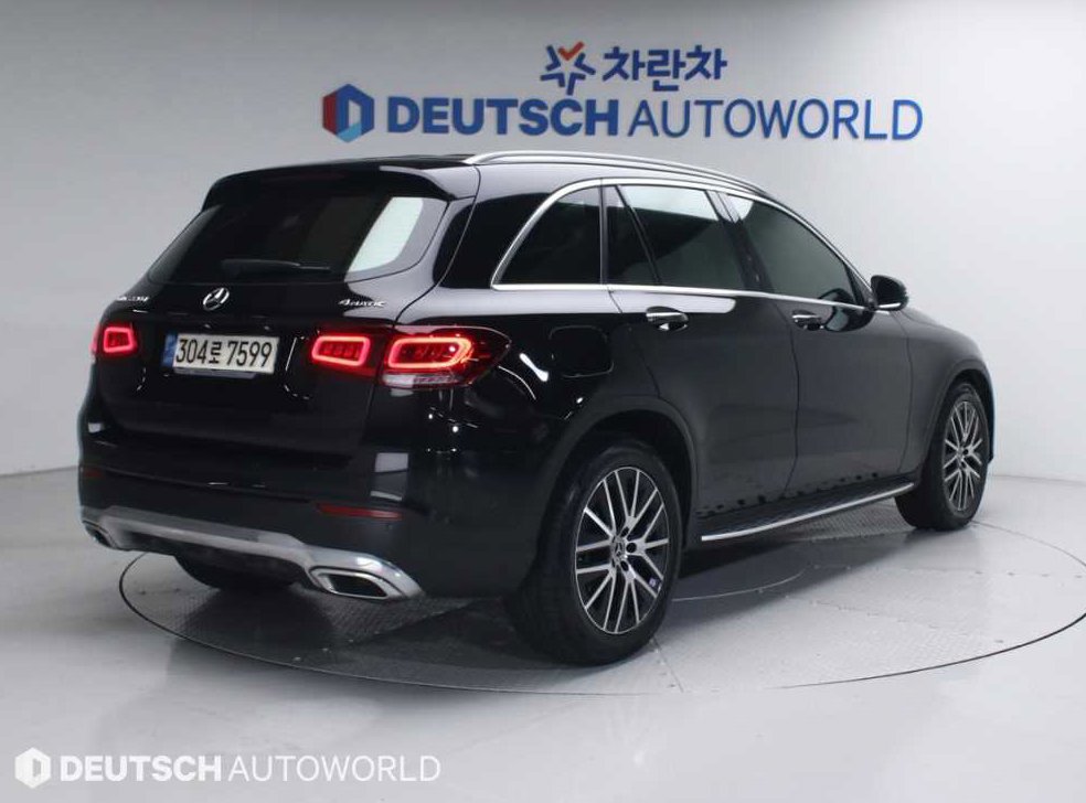 벤츠 GLC 클래스 GLC 220 d 4MATIC 사진 2