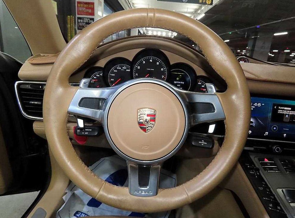 포르쉐 파나메라 3.6 AWD 사진 8