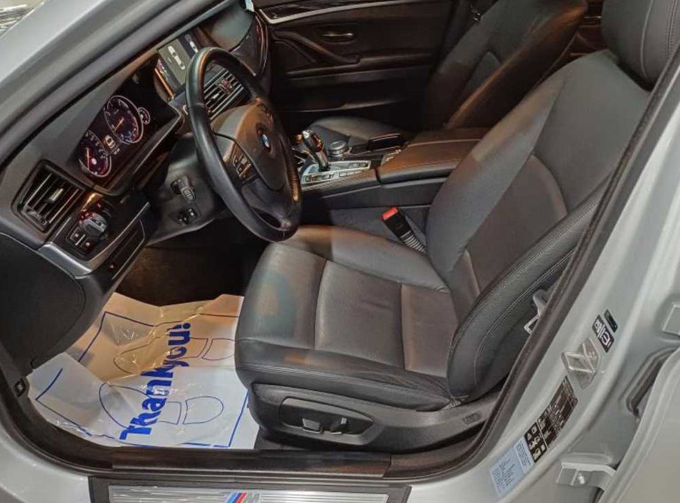 BMW 5시리즈 520d xDrive M 에어로다이나믹 사진 10