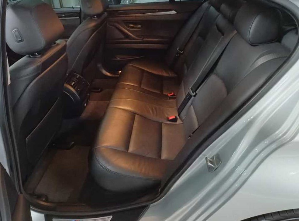 BMW 5시리즈 520d xDrive M 에어로다이나믹 사진 12