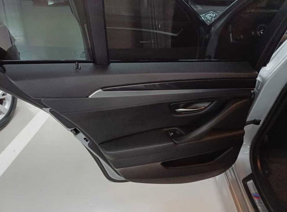 BMW 5시리즈 520d xDrive M 에어로다이나믹 사진 13