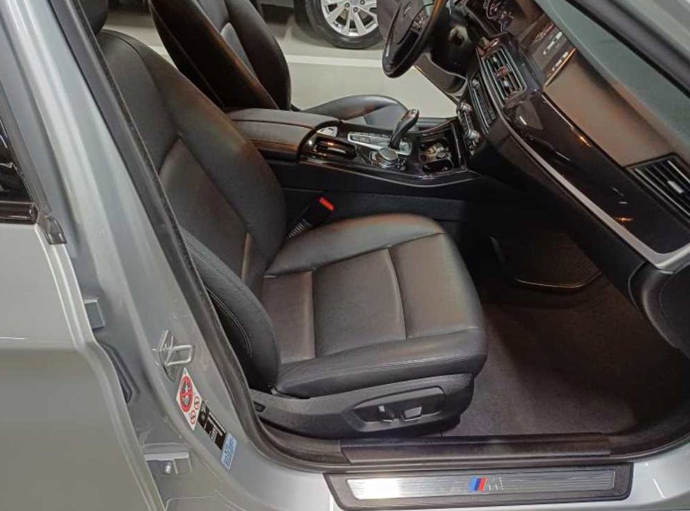 BMW 5시리즈 520d xDrive M 에어로다이나믹 사진 14