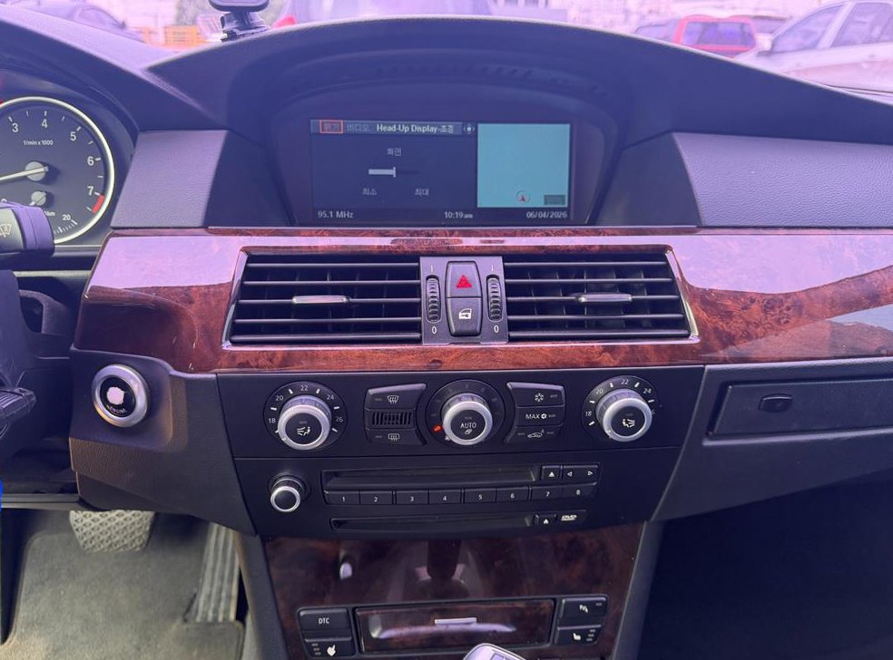 BMW 5시리즈 528i 사진 12