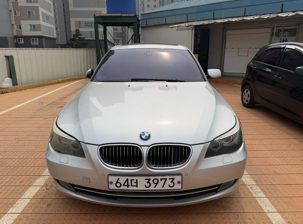 BMW 5시리즈 528i 사진 3