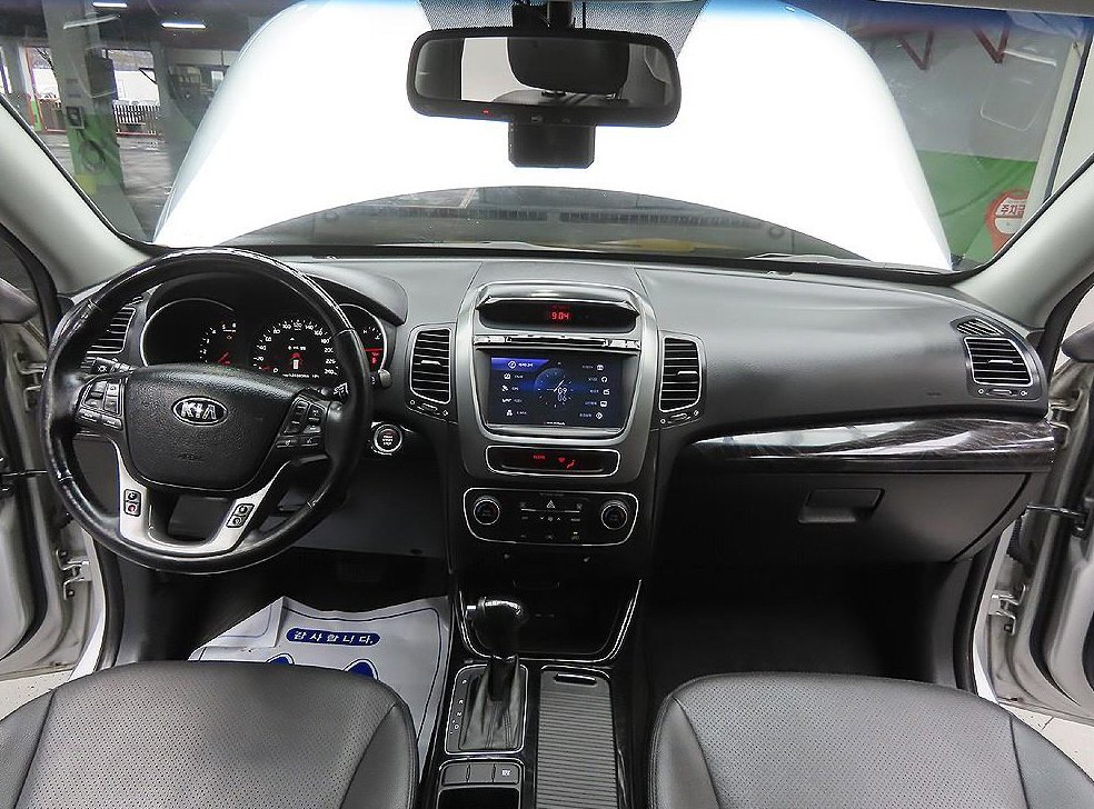 기아 쏘렌토 2WD 2.0 트랜디 사진 8
