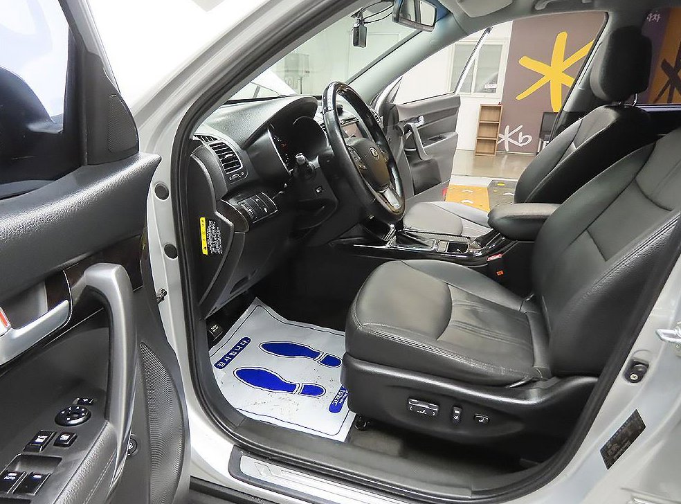 기아 쏘렌토 2WD 2.0 트랜디 사진 9