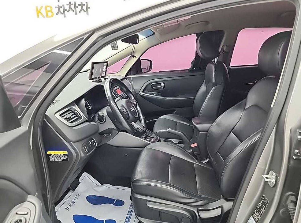 기아 카렌스 2.0 LPI 프레스티지 사진 11