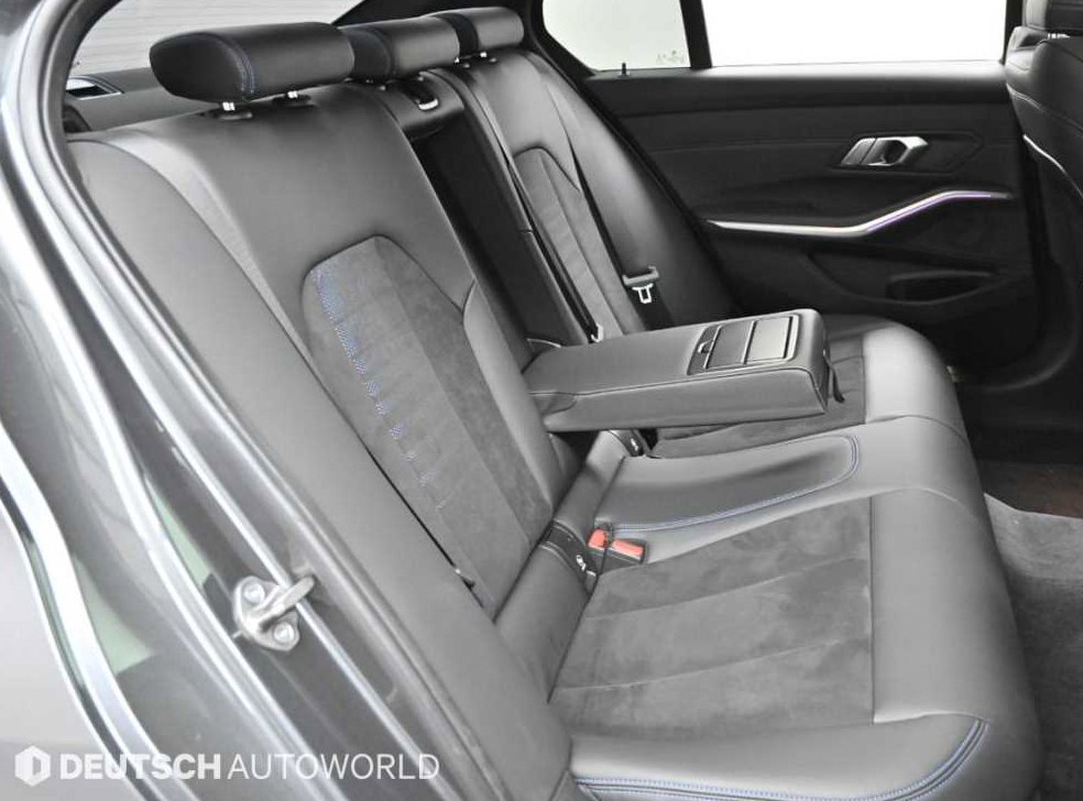 BMW 3시리즈 320d xDrive M 스포츠 사진 12
