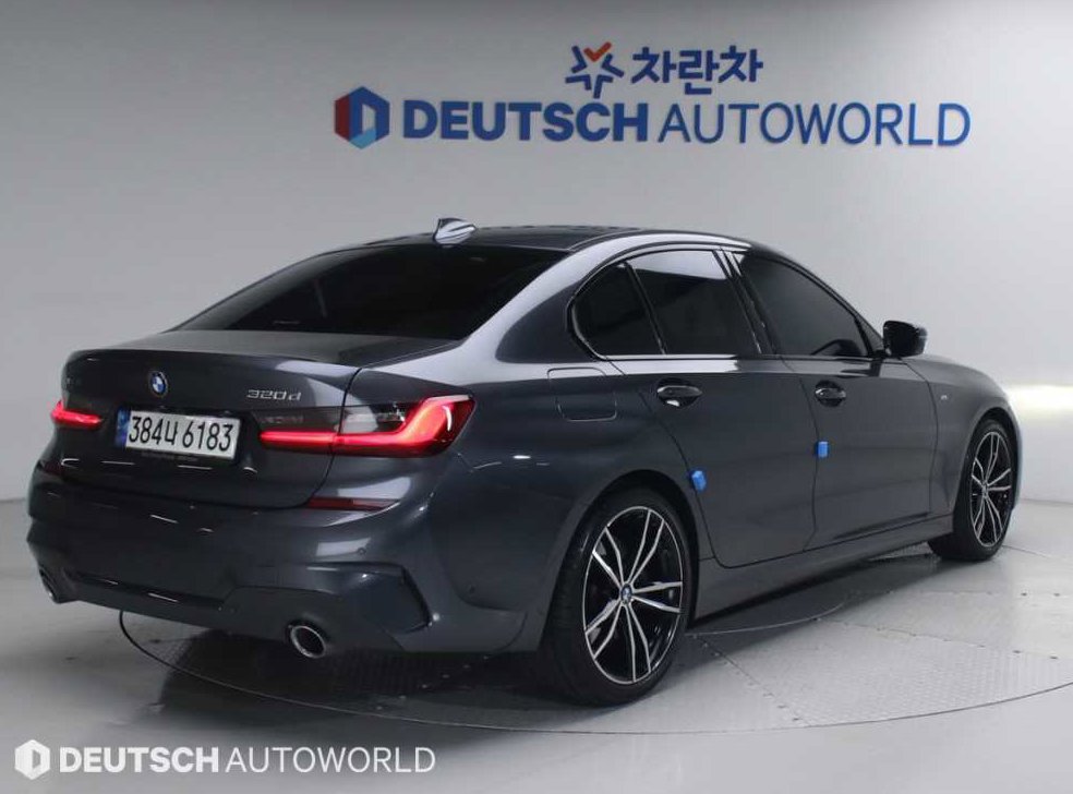 BMW 3시리즈 320d xDrive M 스포츠 사진 2
