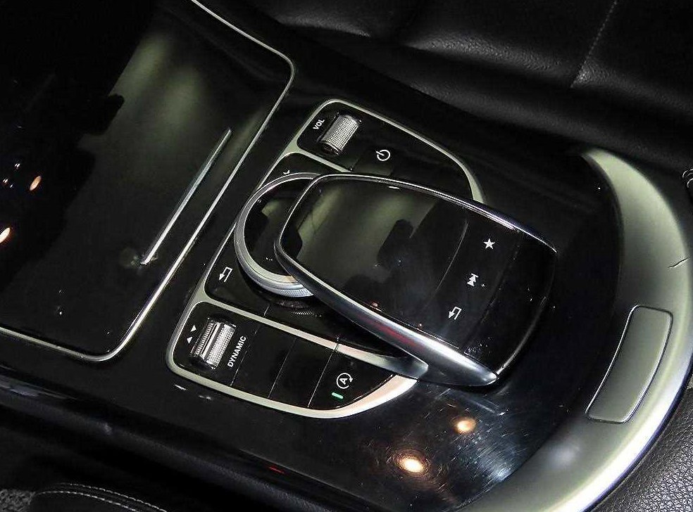 벤츠 C 클래스 C220 d 아방가르드 사진 13