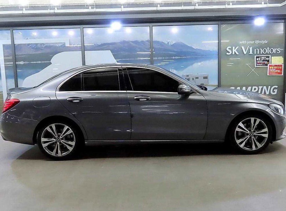 벤츠 C 클래스 C220 d 아방가르드 사진 3